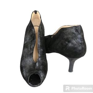 Amalfi by Rangoni Kitten Heel Metallic Navy Blue Nubuck Leather Peep Toe Shoes